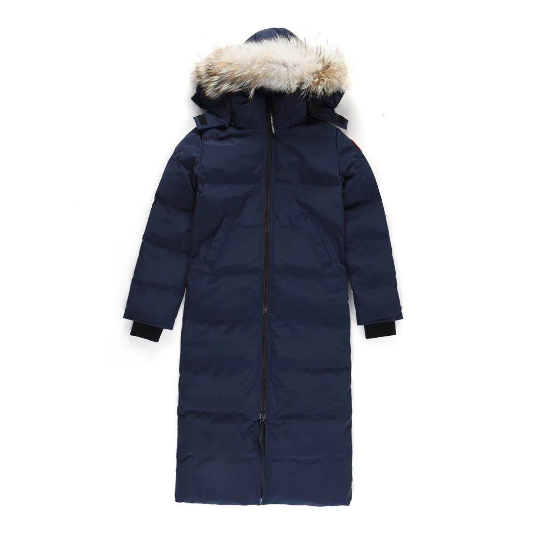 P760 Canada Goose Canada Goose #Mystique 3035LB extended parka down jacket/22 styles #women# ➖ Genuine synchronous anti-counterfeiting chip sensor! ➖ Imported 21-count polyester-cotton blended original fabric [last year’s 16-count/18-count hard fabrics have been completely eliminated, this year all use 21-count genuine synchronous fabrics, the soft mid-strap feels delicate and textured], genuine synchronous Feather-Light 10D waterproof coating fabric, made of 84.5 polyester fiber and 15.5 cotton, 100% the best feel in the entire network! ➖ The genuine official website is synchronized with the international standard 80 velvet! ➖ Using the best nylon lining with double double-layer sealing design, velvet-proof No. 7 needle + grid-filled down ready-made garments, there is 100% no so-called velvet running! ➖ The cuffs are designed with thickened seamless threads, and the collar and pockets are lined with top-quality polar fleece to keep you warm and comfortable! ➖ Yoshida YKK provides original custom-made electroplated sliders. YKK two-way lockable zippers are tight and smooth and will not peel off paint! ➖ 3M composite guarantees that the Velcro is the same as the original, durable, and all accessories and hardware are custom-made! ➖ Imported BEHRINGER embroidery machine to customize the 10,000-needle embroidery logo, 98% of which can be reproduced to restore the original logo. You can check and compare on the official website! ➖ The fur collars are all made of large pieces of Western Canadian blue wolf hide, ensuring that each fur collar is 13-15cm wide!  ⛔No slander, no exaggeration, professionalism because of focus!  SIZE: XXS XS S M L XL [Attached: Size chart]